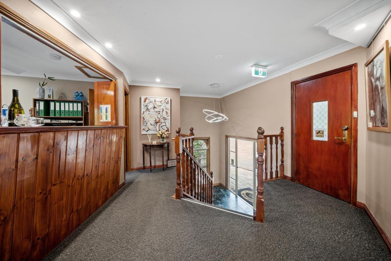 Oasis Inn Ulladulla - Welcoming Guests 18 Years And Older Exteriör bild