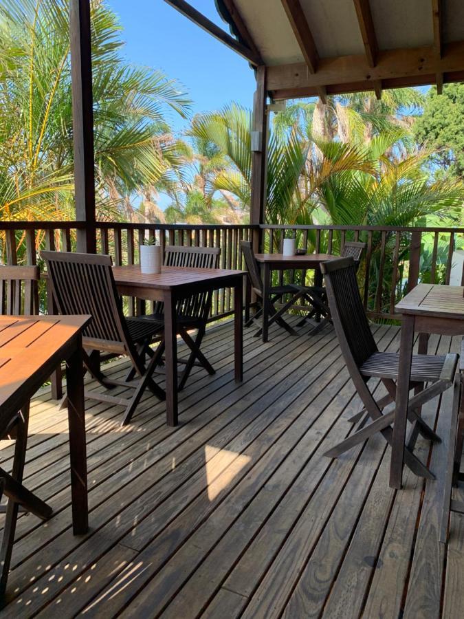 Oasis Inn Ulladulla - Welcoming Guests 18 Years And Older Exteriör bild
